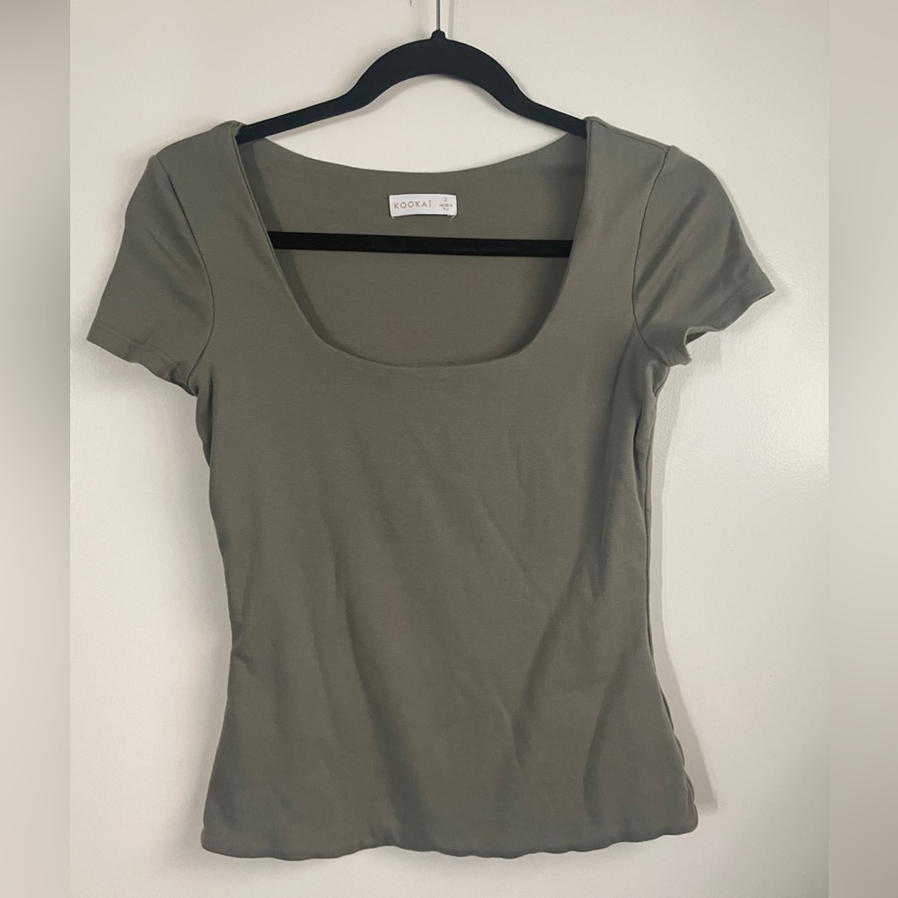 Kookai Taylor Tee -size 2